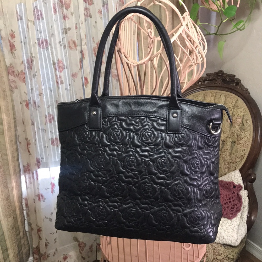 Gun Tote’n Mama Black Embossed shoulder Purse - Picture 3 of 17